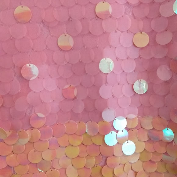 Pink disk sleeveless top - Picture 4 of 4